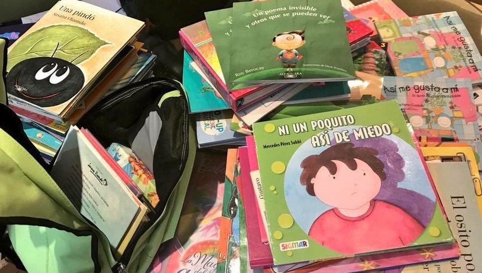 Fundación e.dúcate acquired an extensive collection of recreational books for 2 new Bookpack Libraries