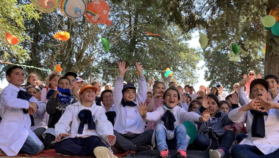 Cruz de piedra 2019 - Bookpack Library by E.dúcate Foundation
